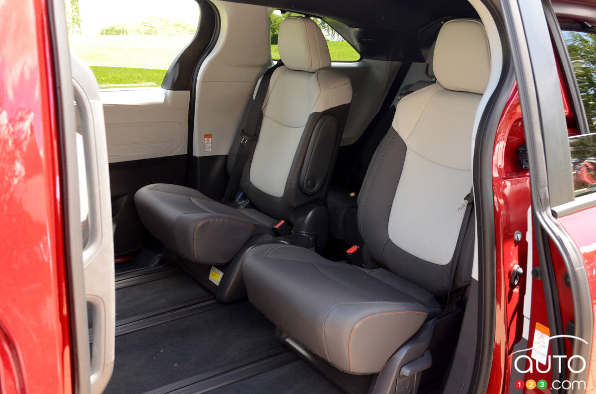 Toyota Sienna 2021, deuxième rangée